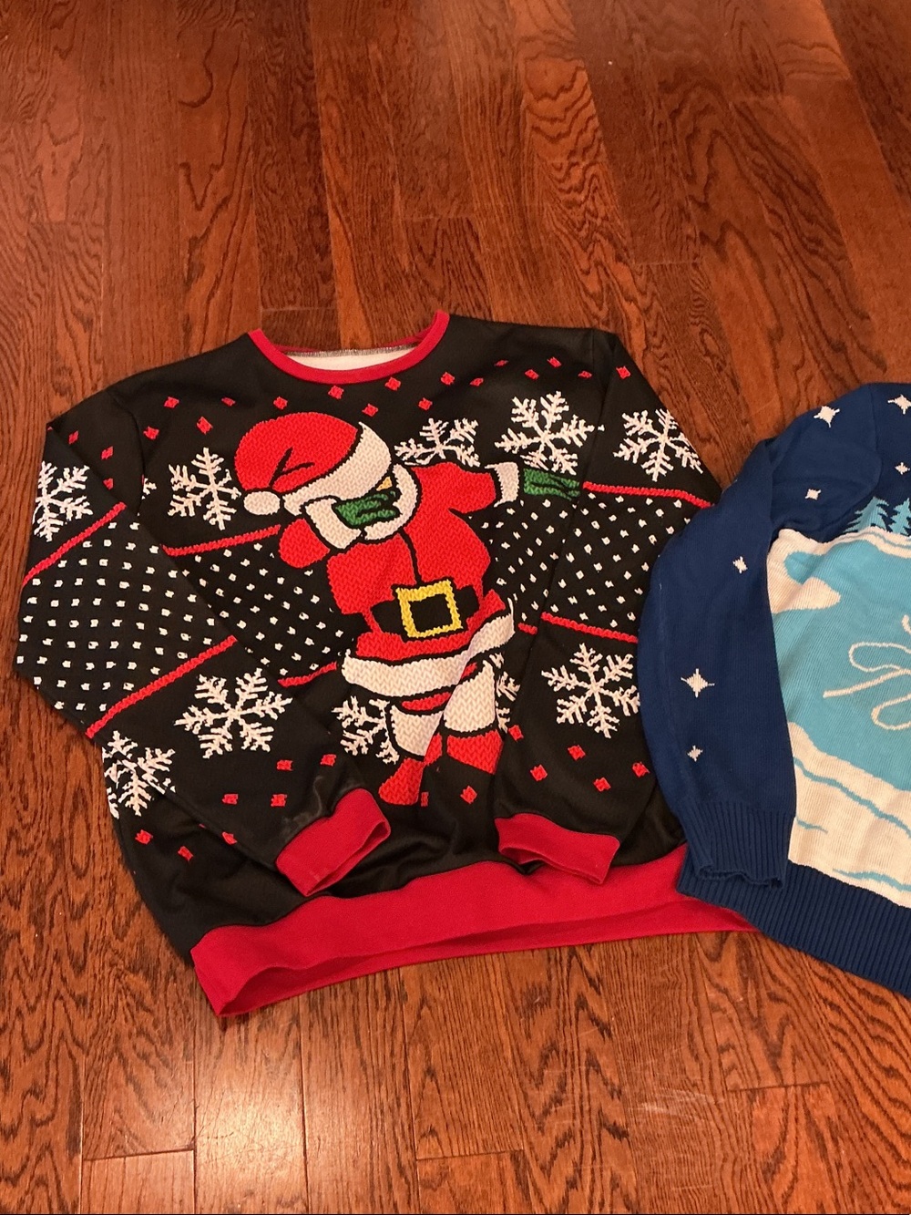 Bad Xmas sweaters size XL